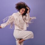 Tinuta eleganta cu franjuri pentru garderoba ta